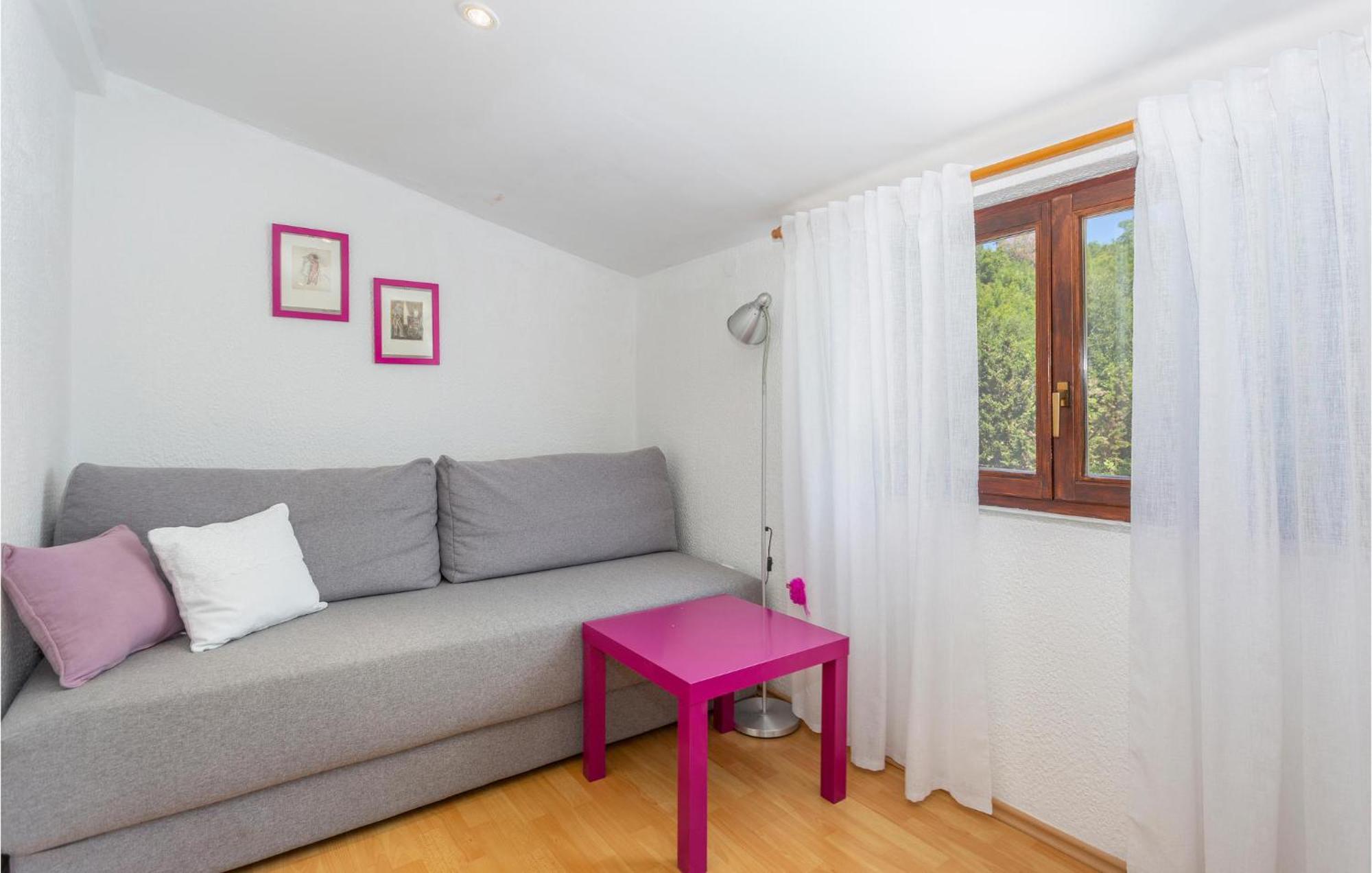 Beautiful Apartment In Omisalj With Kitchen Exteriör bild